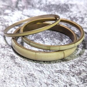 Chic Gold and Cream Bracelet Trio